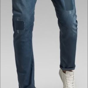 G-Star A-Stag Tapered Jeans, Size
32-30. BRAND NEW WITH TAGS
